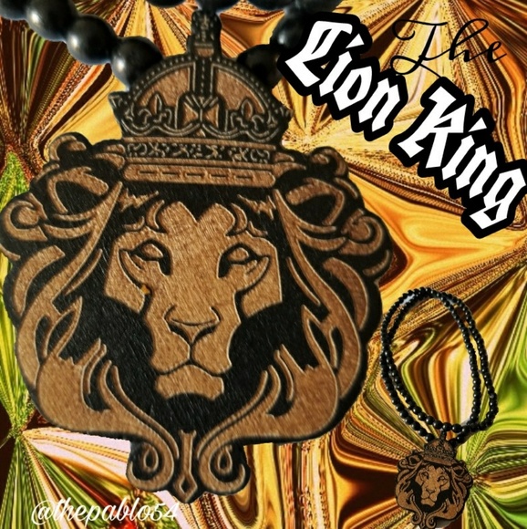 Other - Vintage Wooden Rasta Lion King Necklace